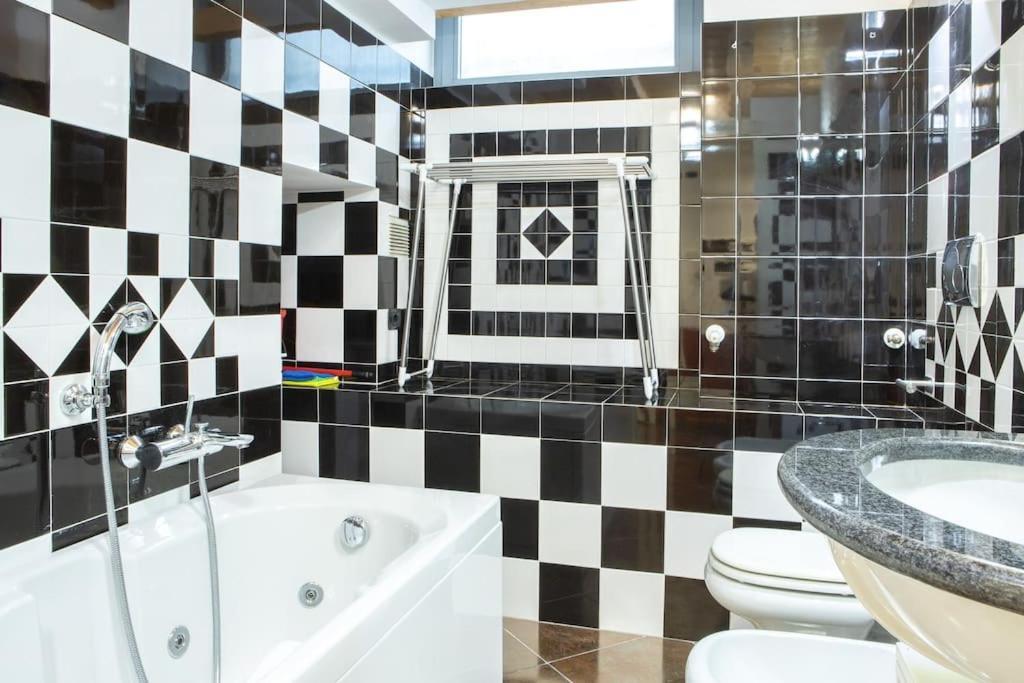 Comfortable Flat In Porta Romana Mailand Exterior foto